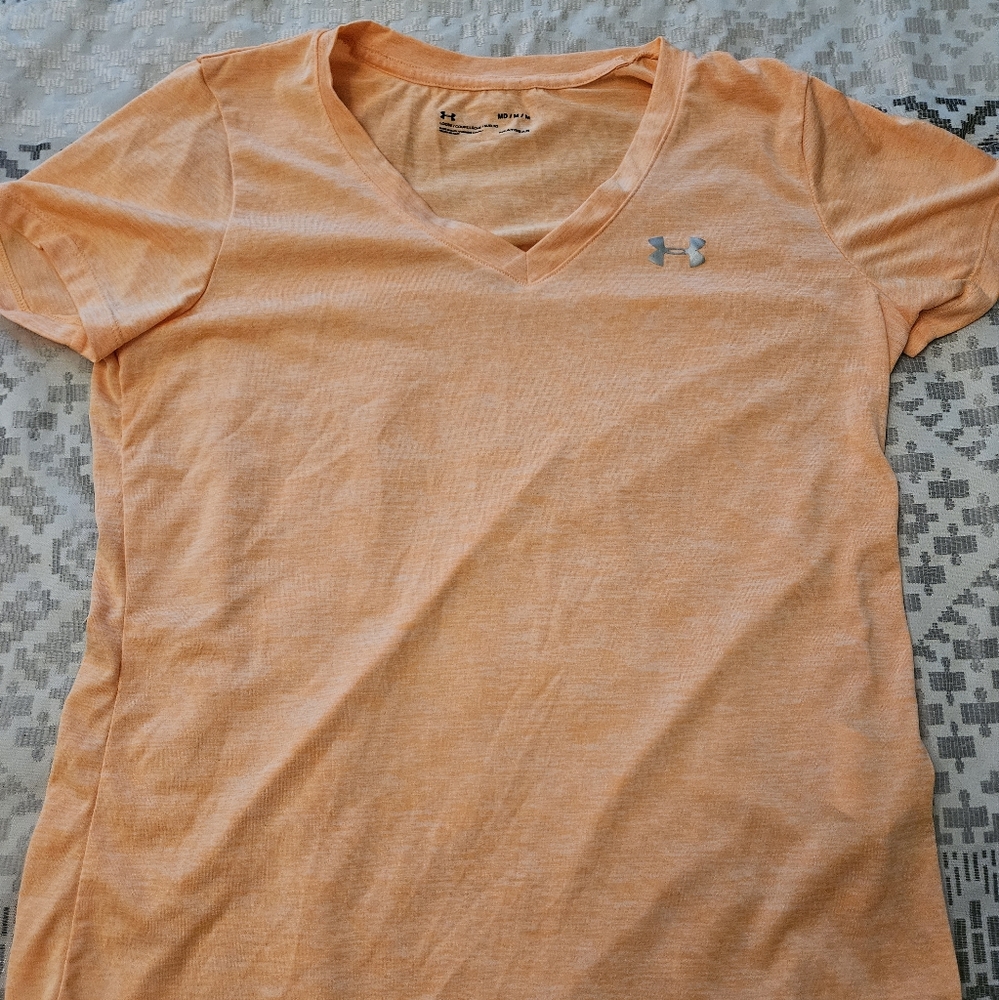 Under Armour medium dry fit